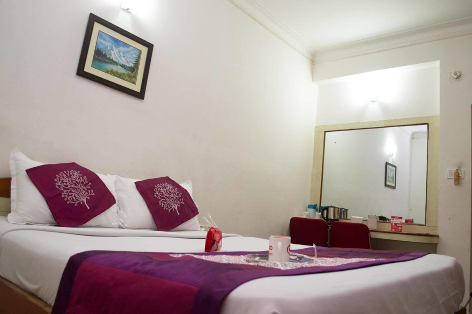 Oyo 1359 Hotel Best Inn Bhubaneswar Exterior foto
