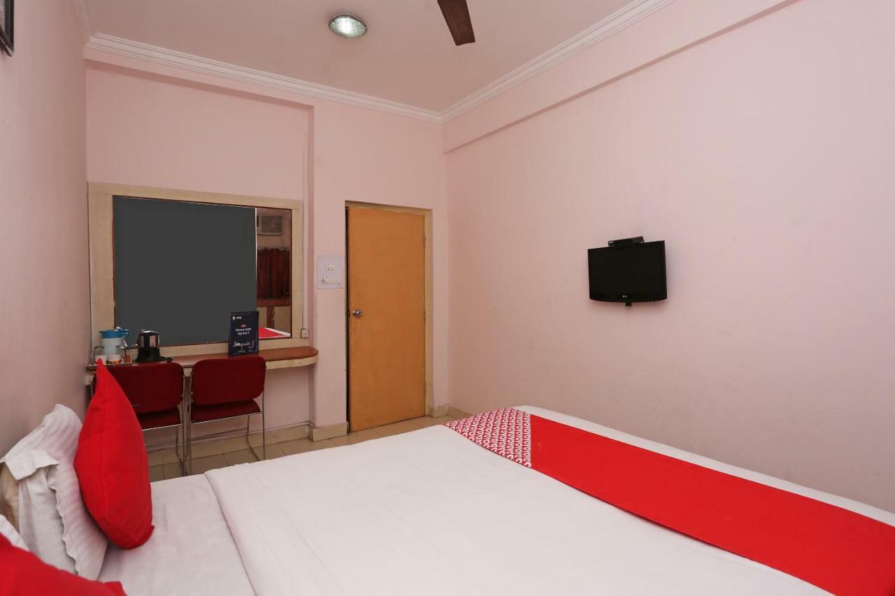 Oyo 1359 Hotel Best Inn Bhubaneswar Exterior foto